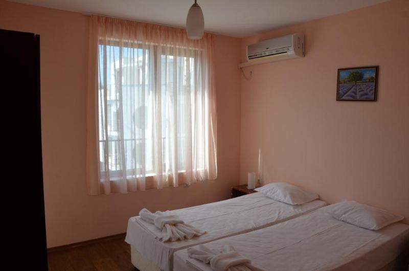 Hotel Cantilena Complex