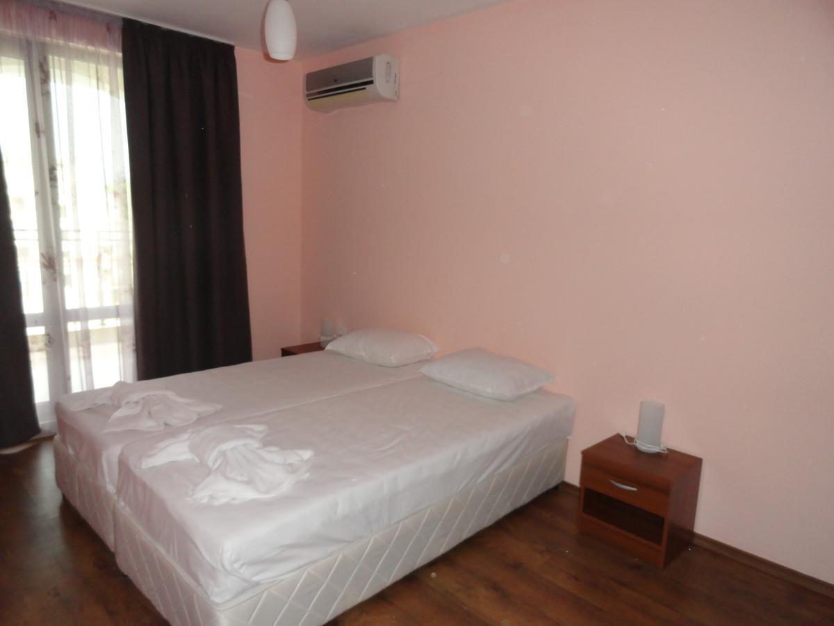 Hotel Cantilena Complex