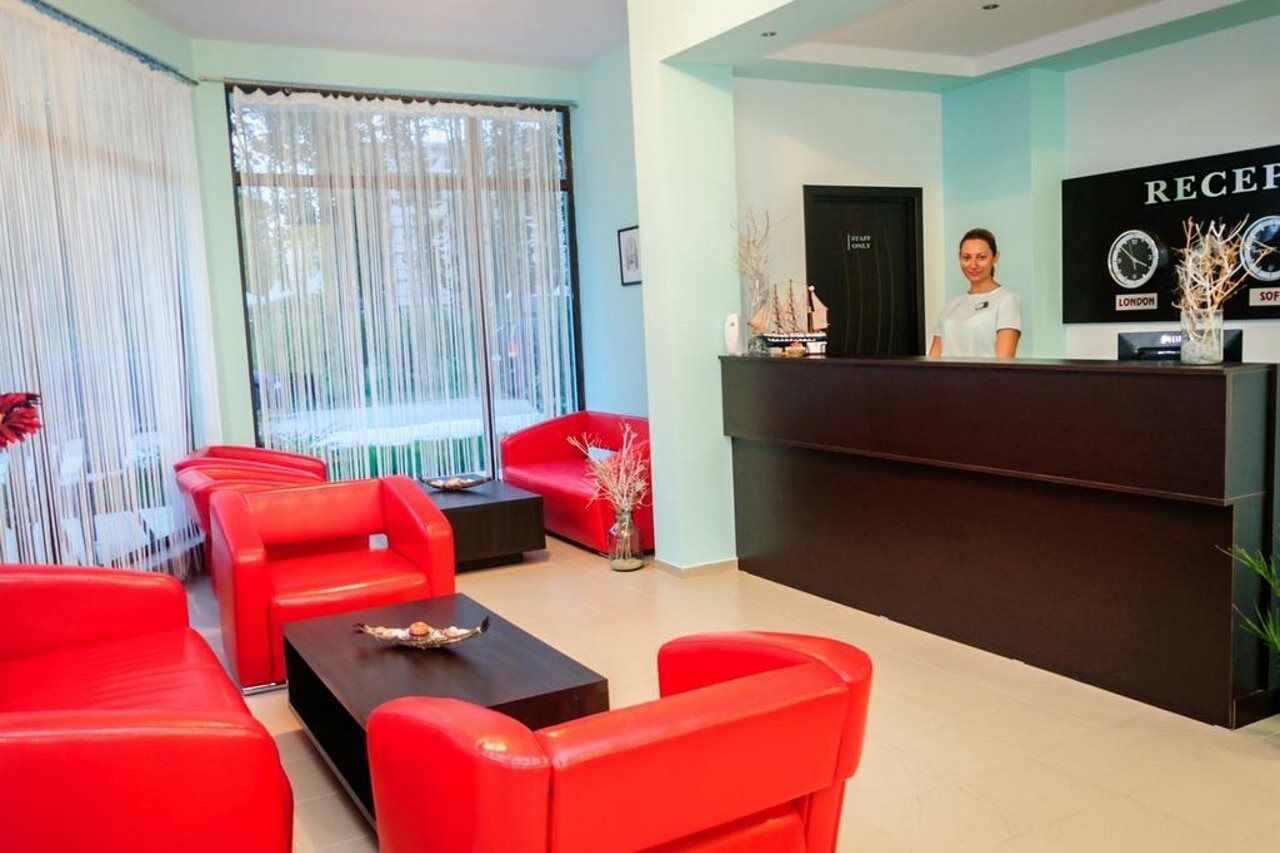 Cantilena Complex 3*